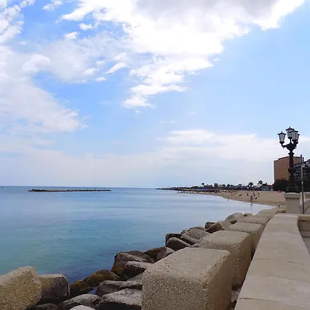 Beachside Flat * Bari