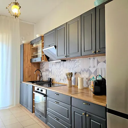 Beachside Flat Apartment