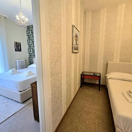 Beachside Flat *