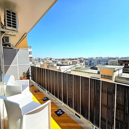 Beachside Flat *